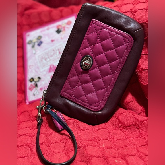SALE- Coach F50097 Park Quilted Leather Med Wristlet Y2K (Burgundy/Multi) - EUC - Picture 1 of 12